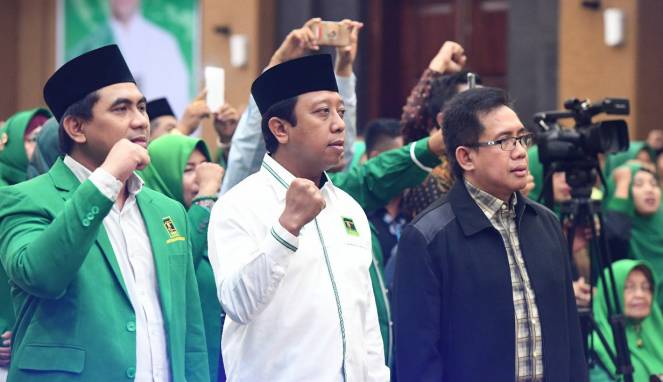 ketua-umum-dpp-ppp-romahurmuziy-tengah-min Ketua Umum DPP PPP romahurmuziy tengah