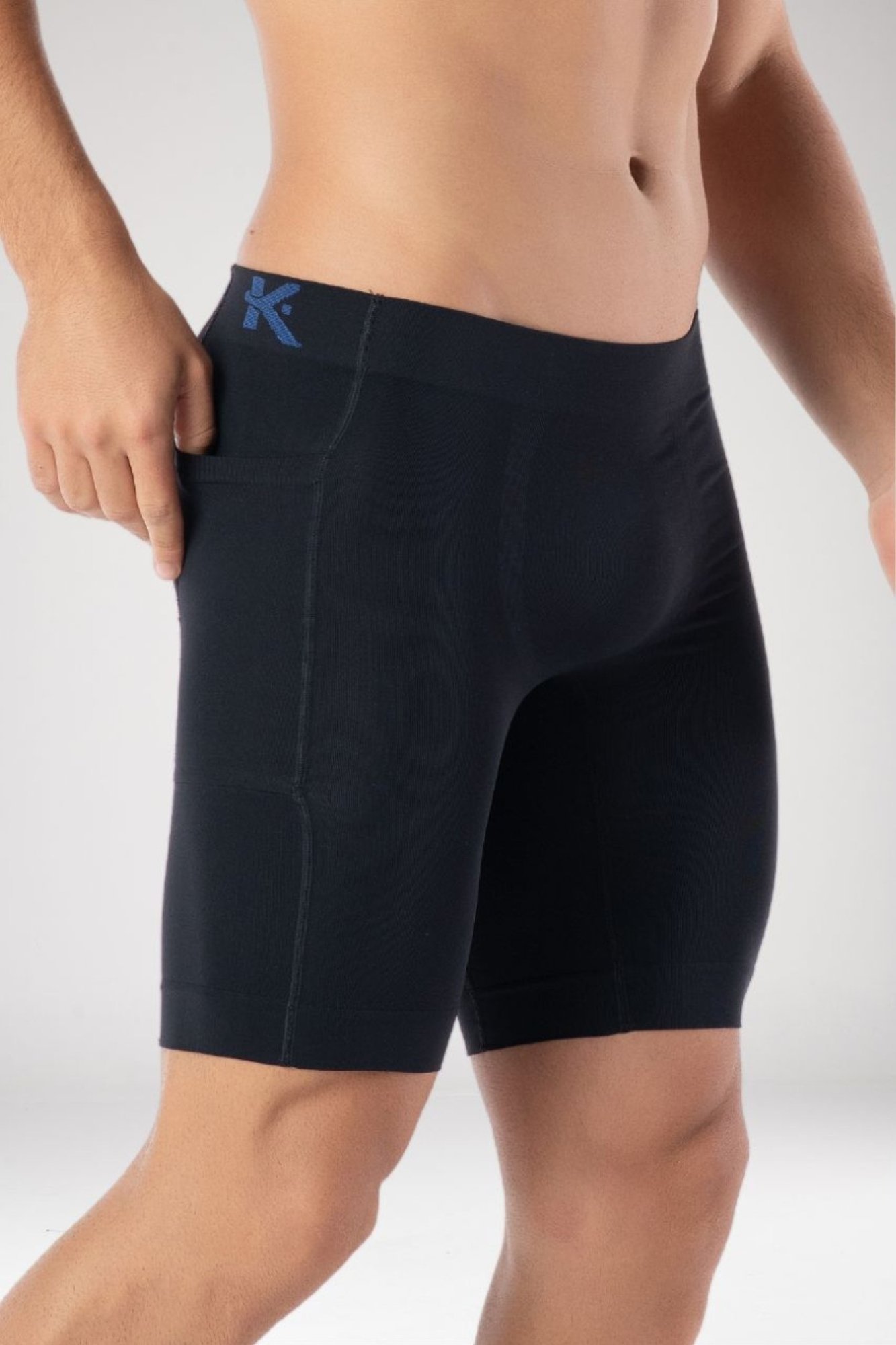 Bermuda Térmica Compressão Anti Assadura C/ Bolso Esportiva - Imagem 3