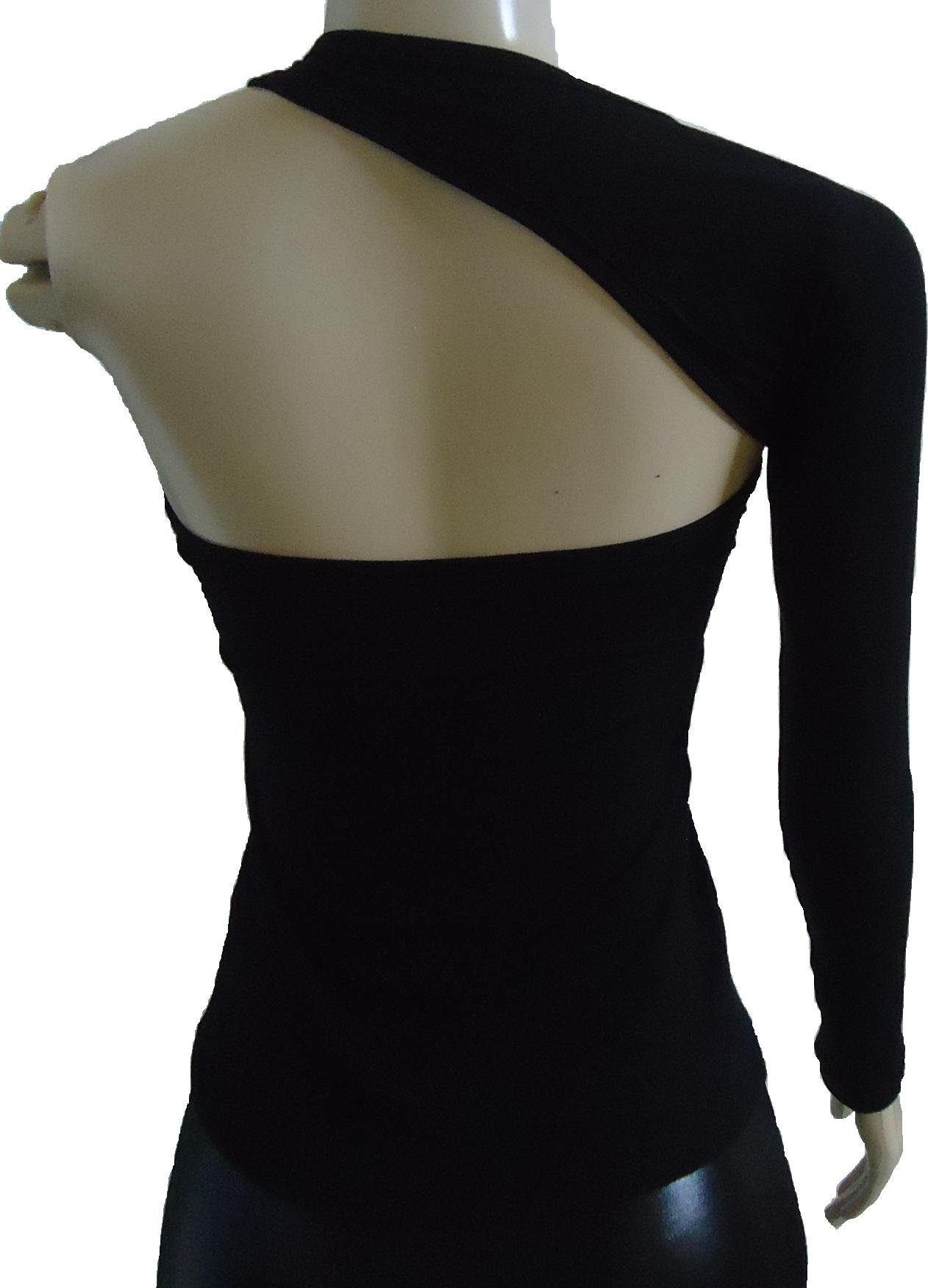 Blusa Feminina Uma Manga Básica