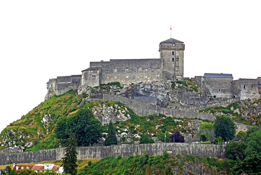 img-0