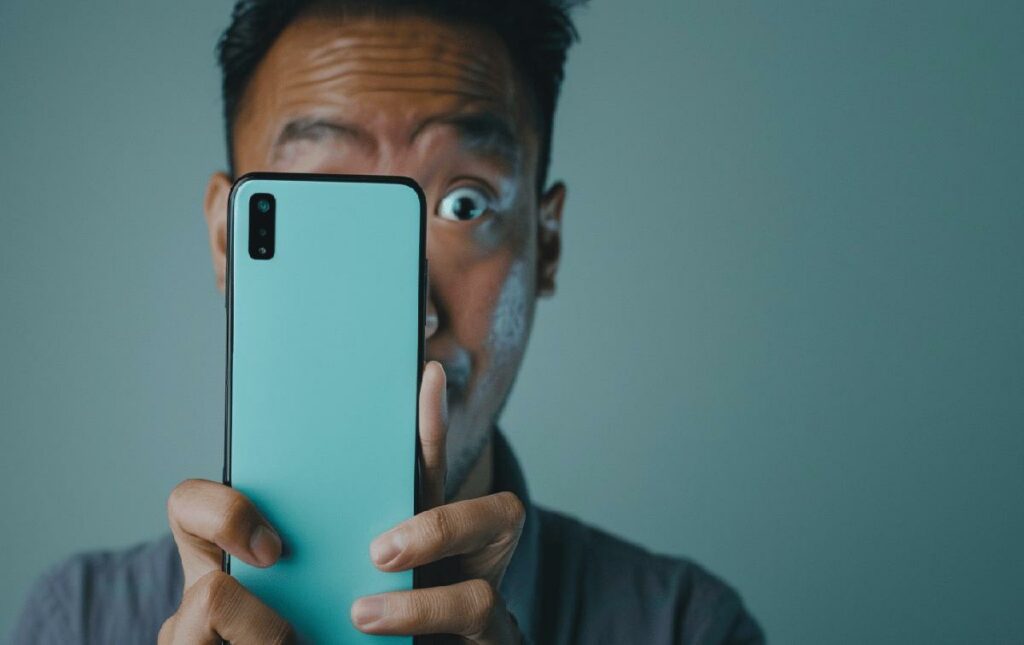 Découvrez l’Annuaire Portable Inversé : Trouvez Qui se Cache Derrière un Numéro