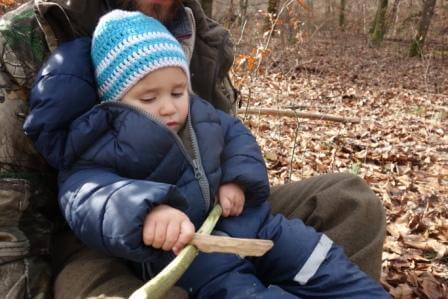 Schnitzen mit Babys, Baby