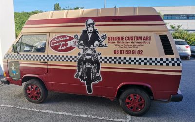 Rouler avec style : la Sellerie Custom Art métamorphosée