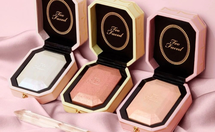 Diamond Light Highlighter (Too Faced)
