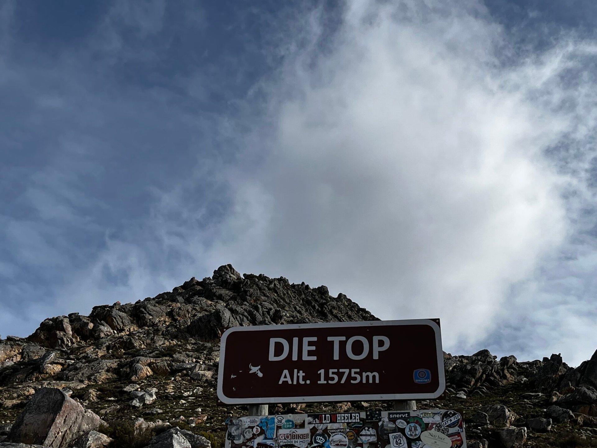 Die Top, aka the summit, seen when we were driving the Swartberg Pass. Sign and altitude.