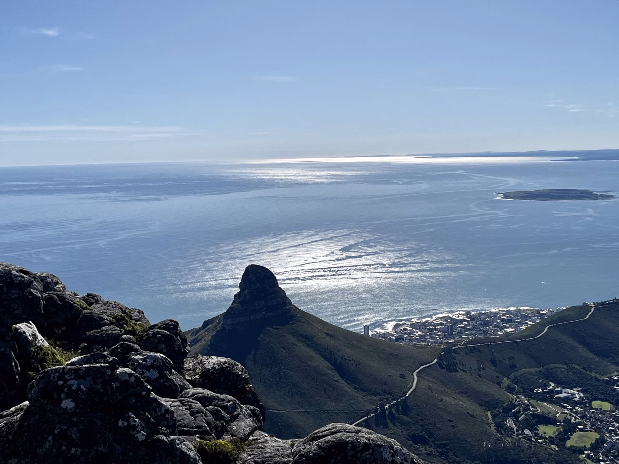 Lion’s Head seen from Table Mountain, as part of a 3-week itinerary to South Africa