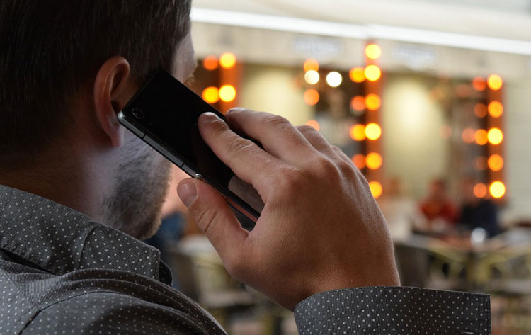 Use of Smartphone talking-phone