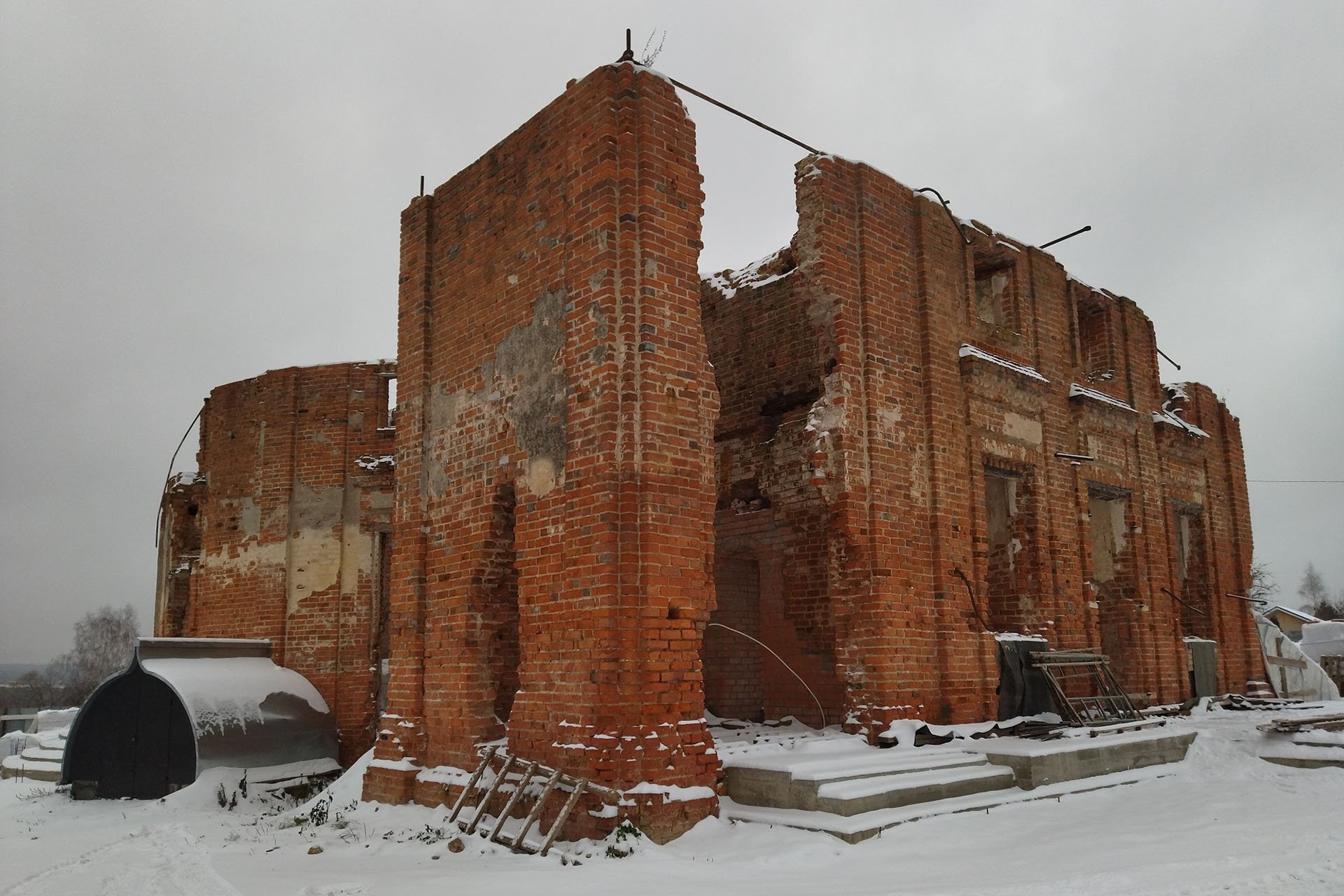 Храм Воздвижения Креста Господня в пос. Ленинский Тульская область