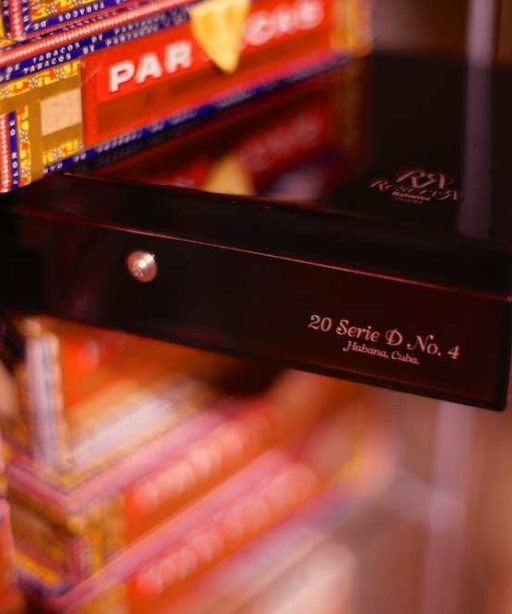 Partagas Series D No. 4 Reserve L. E. 2005 5 The Best Cuban Cigars