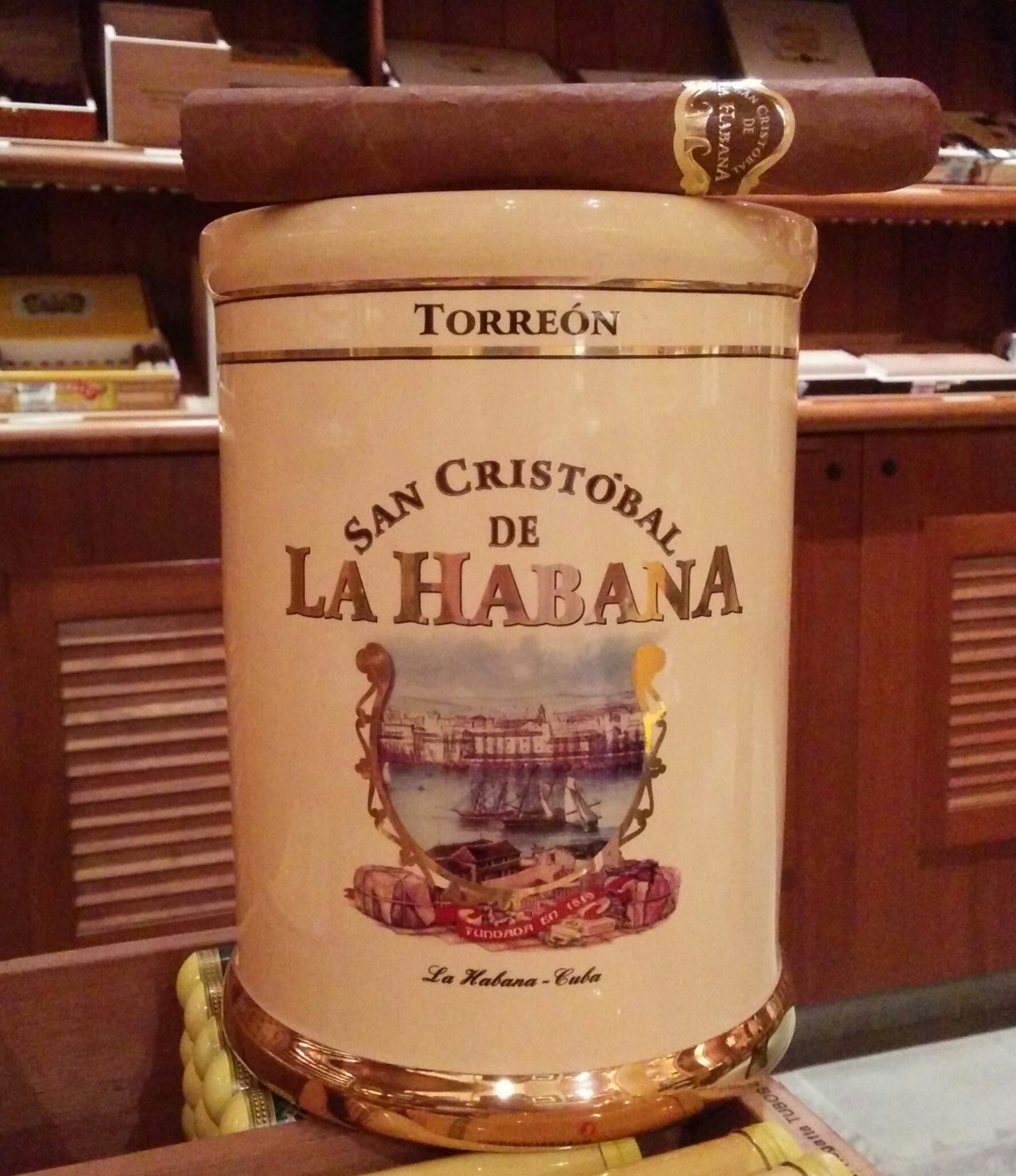 San Cristobal Torreon De La Habana Ceramic Jar Humidor