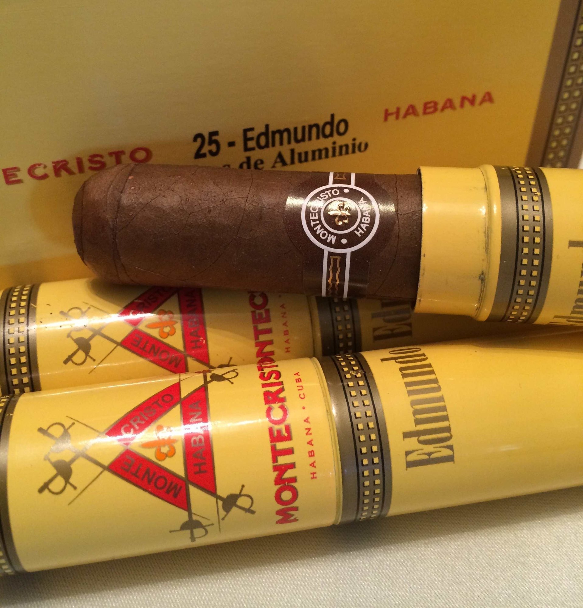 Montecristo Edmundo Tubos (25) 1 Montecristo Edmundo Tubos (25)
