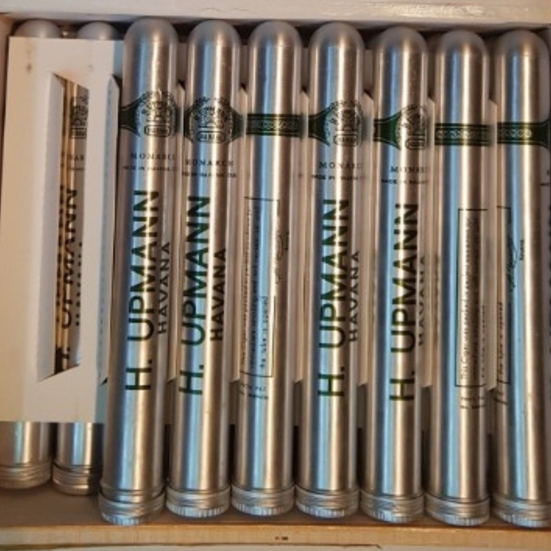 H Upmann - Monarchs (Tubos)