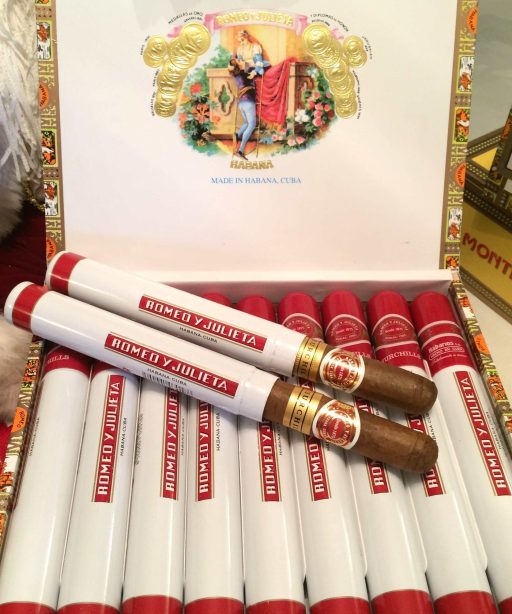 Romeo y Julieta Churchill Tubos New Edition 5 The Best Cuban Cigars