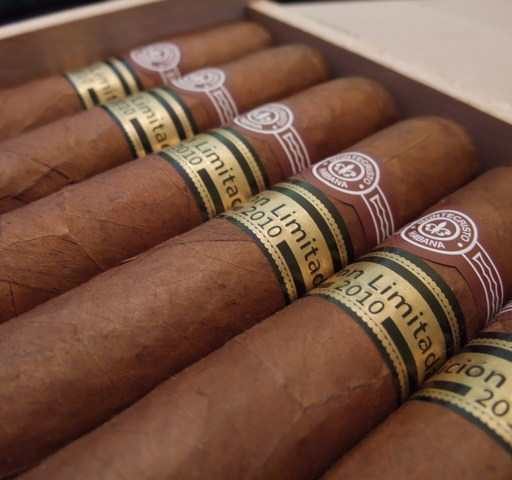 MonteCristo Petit Edmundo 4 The Best Cuban Cigars