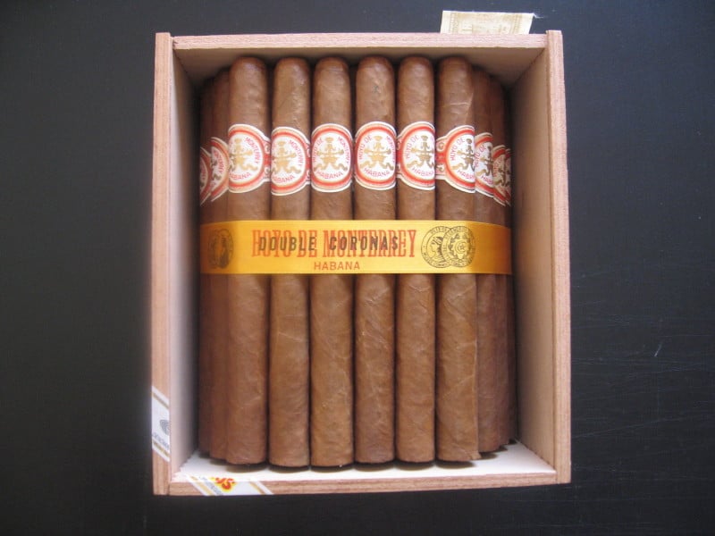 Hoyo De Monterrey Doble Corona - Image 2