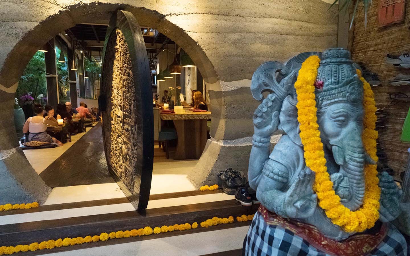 Restaurants with a View in Ubud: Best Scenic Spots 3 img-4