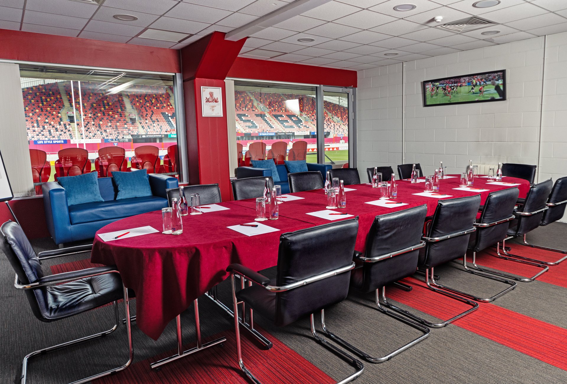 Desmond-Suite-Boardroom-2