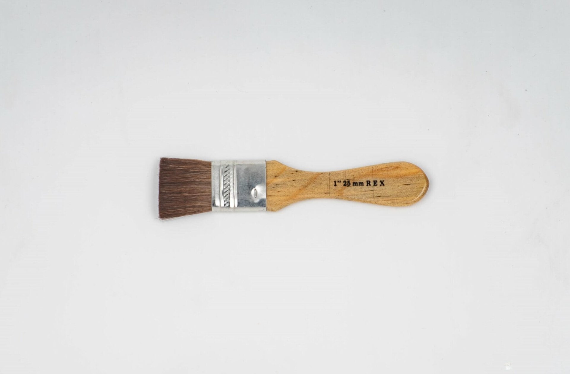 Brocha Fina Rex - Pelo Estándar Natural de Pony Mango Corto