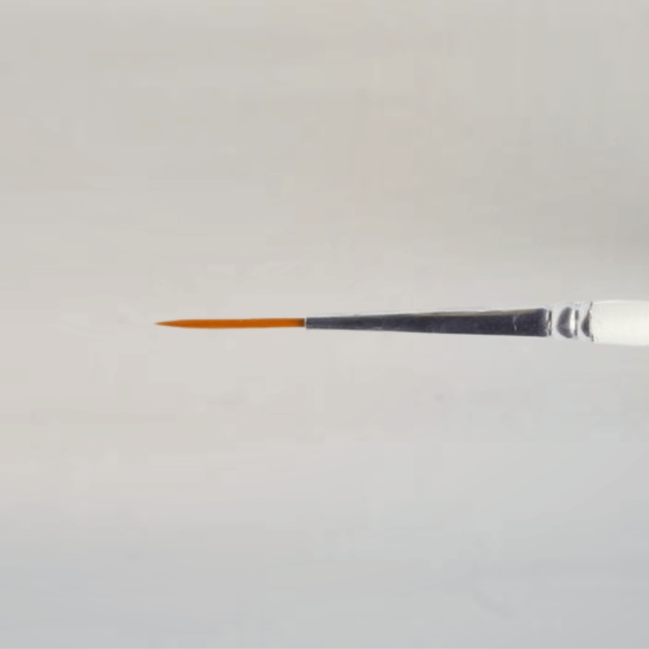 Pincel Rex Liner - Pelo Sintético Mango Corto
