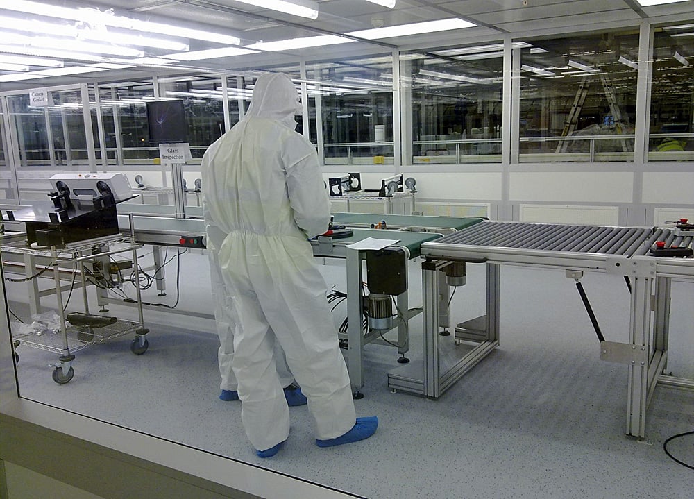 Cleanroom conveyor belt and roller system - validation and testing